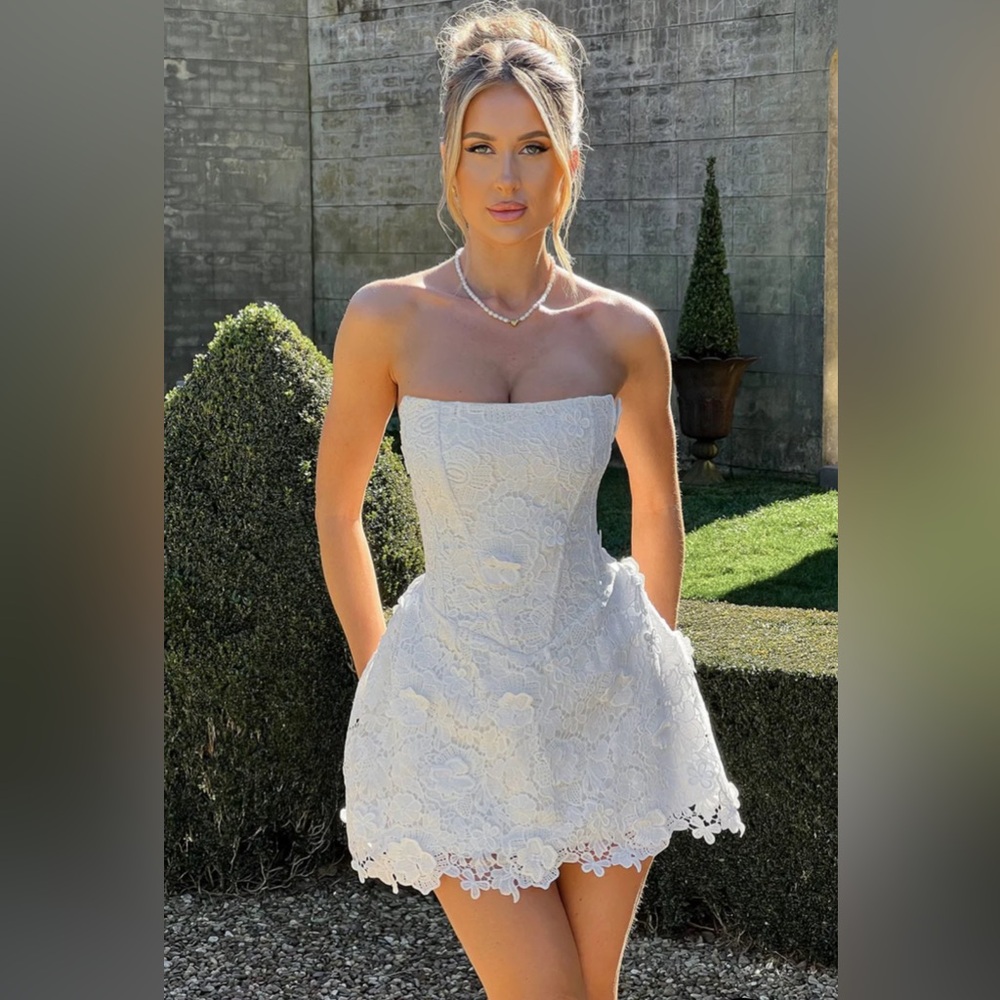 Leona Dress in White